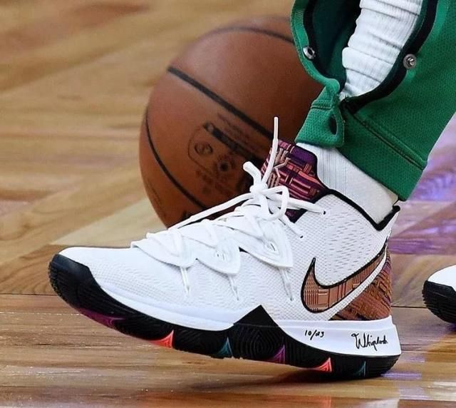 最受球员欢 最受球员欢